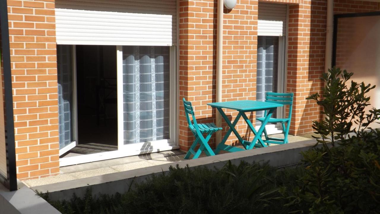 Appartement T2 ,Parking Prive,Terrasse, 10 Mns A Pieds De La Cite Corsaire Et Ses Plages Saint-Malo Exterior photo