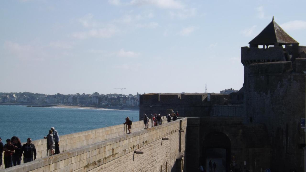 Appartement T2 ,Parking Prive,Terrasse, 10 Mns A Pieds De La Cite Corsaire Et Ses Plages Saint-Malo Exterior photo