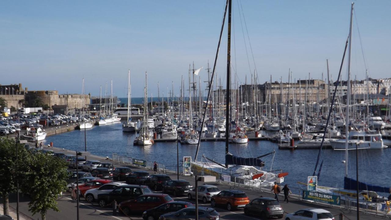 Appartement T2 ,Parking Prive,Terrasse, 10 Mns A Pieds De La Cite Corsaire Et Ses Plages Saint-Malo Exterior photo