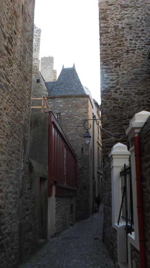 Appartement T2 ,Parking Prive,Terrasse, 10 Mns A Pieds De La Cite Corsaire Et Ses Plages Saint-Malo Exterior photo
